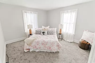 811 E Ewing Avenue, South Bend, IN 46613 - Photo 15