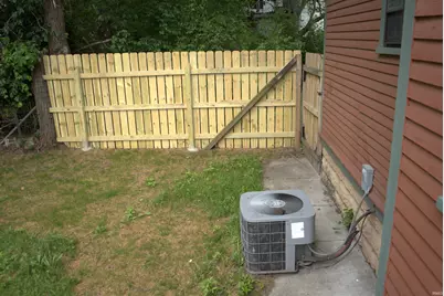1004 W Lasalle Court, South Bend, IN 46616 - Photo 25