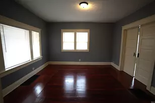 1004 W Lasalle Ct, South Bend, IN 46616 - Photo 7