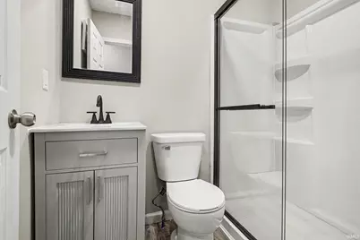 353 W Indiana Avenue, Elkhart, IN 46613 - Photo 5