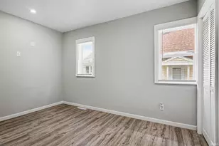 353 W Indiana Ave, Elkhart, IN 46613 - Photo 9