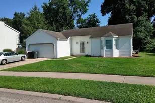 2106 Spring Hill Dr, South Bend, IN 46628 - Photo 1