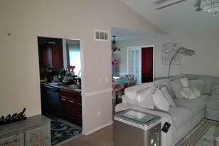 2106 Spring Hill Dr, South Bend, IN 46628 - Photo 17