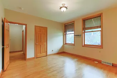 306 S Notre Dame Avenue, South Bend, IN 46617 - Photo 35