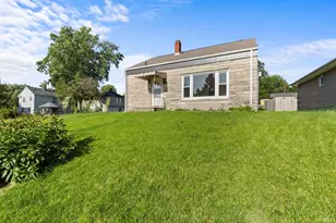 636 N State St, Mishawaka, IN 46544 - Photo 3