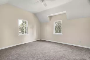 916 S 35th St, South Bend, IN 46615 - Photo 17