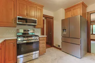 1315 Sunnymede Ave, South Bend, IN 46615 - Photo 5