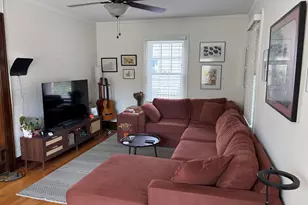 302 Walsh St, South Bend, IN 46617 - Photo 9