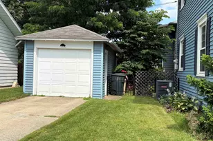 302 Walsh St, South Bend, IN 46617 - Photo 21