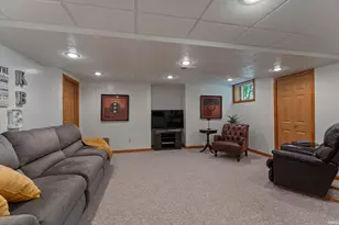21495 Old Walnut Ct, South Bend, IN 46628 - Photo 29