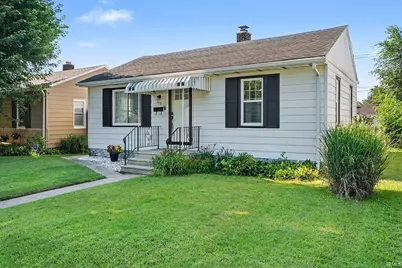 213 E Lowell Avenue, Mishawaka, IN 46545 - Photo 5