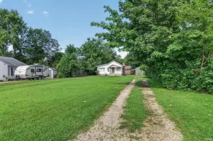 213 Riverview Ave, Elkhart, IN 46516 - Photo 23