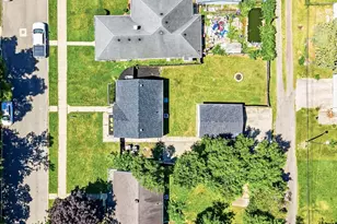 1351 Bissell St, South Bend, IN 46617 - Photo 33