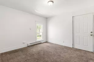 1722 10th St, Elkhart, IN 46516 - Photo 9