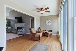 1360 Deerfield Ct, South Bend, IN 46614 - Photo 11