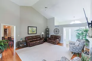1360 Deerfield Ct, South Bend, IN 46614 - Photo 7