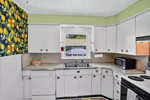 504 W Broadway St, Mishawaka, IN 46545 - Photo 17