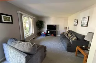 18101 Stoneridge St, South Bend, IN 46637 - Photo 9