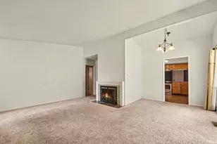 3119 Caroline St, South Bend, IN 46614 - Photo 5