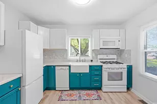 605 S Sheridan St, South Bend, IN 46619 - Photo 7