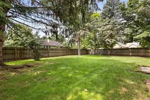 2002 Somersworth Dr, South Bend, IN 46614 - Photo 23