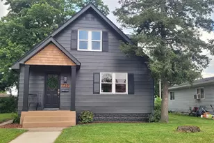 730 Jackson St, Mishawaka, IN 46544 - Photo 1