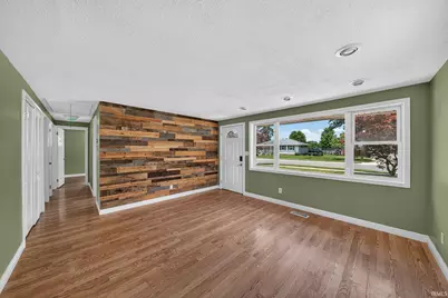 602 W Elm Street, New Carlisle, IN 46552 - Photo 3