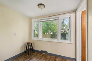 123 E Victoria St, South Bend, IN 46614 - Photo 11