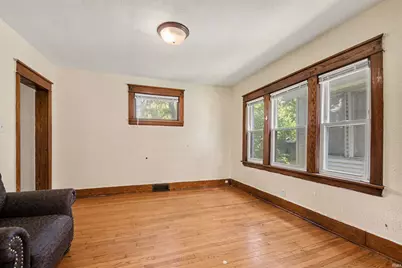 123 E Victoria Street, South Bend, IN 46614 - Photo 7