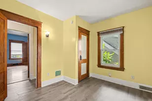123 E Victoria St, South Bend, IN 46614 - Photo 19
