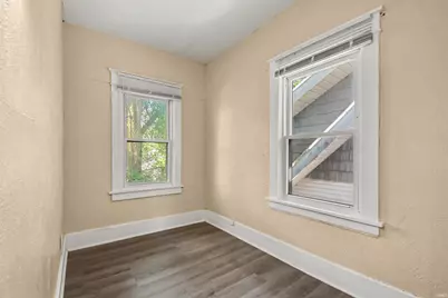 123 E Victoria Street, South Bend, IN 46614 - Photo 15