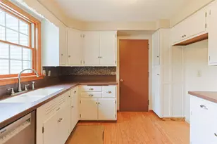 1609 Hoover Ave, South Bend, IN 46615 - Photo 19