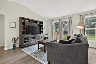 51740 Melwood Ct, South Bend, IN 46628 - Photo 9