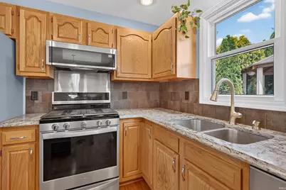 4240 Anchor Drive, Mishawaka, IN 46544 - Photo 11