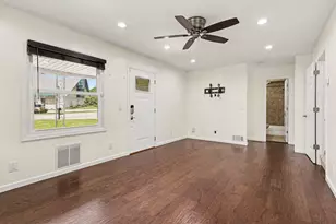 54218 N Ironwood Rd, South Bend, IN 46635 - Photo 5