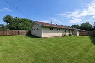 1207 Manchester Dr, South Bend, IN 46615 - Photo 29