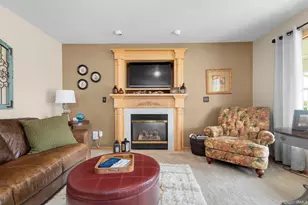 57401 Orchard Ridge Dr, Elkhart, IN 46516 - Photo 5