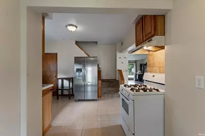 234 W Lawrence Street, Mishawaka, IN 46545 - Photo 13
