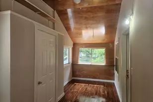 8416 E Lindstrom Ln, New Carlisle, IN 46552 - Photo 15