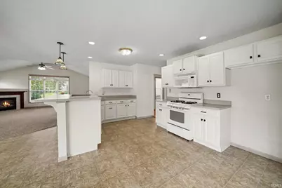 6433 Armstrong Drive, South Bend, IN 46614 - Photo 5
