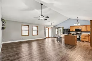 58030 Prairie Ridge Rd, Goshen, IN 46528 - Photo 9