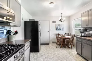 1809 E McKinley Ave, Mishawaka, IN 46545 - Photo 9