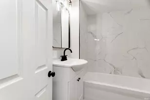 613 S 36th St, South Bend, IN 46615 - Photo 5