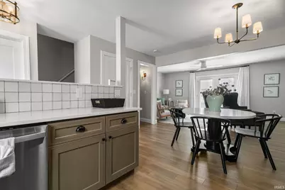 427 N Eddy Street, South Bend, IN 46617 - Photo 9