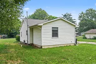 52275 Forestbrook Ave, South Bend, IN 46637 - Photo 15