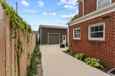1102 E Wayne Street, South Bend, IN 46615 - Photo 37