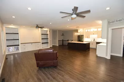52427 Lynnewood Avenue, South Bend, IN 46628 - Photo 5