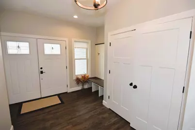 52427 Lynnewood Avenue, South Bend, IN 46628 - Photo 17