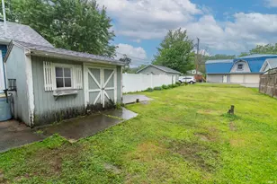 807 Emerson St, Goshen, IN 46526 - Photo 33