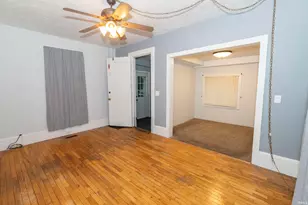 807 Emerson St, Goshen, IN 46526 - Photo 5
